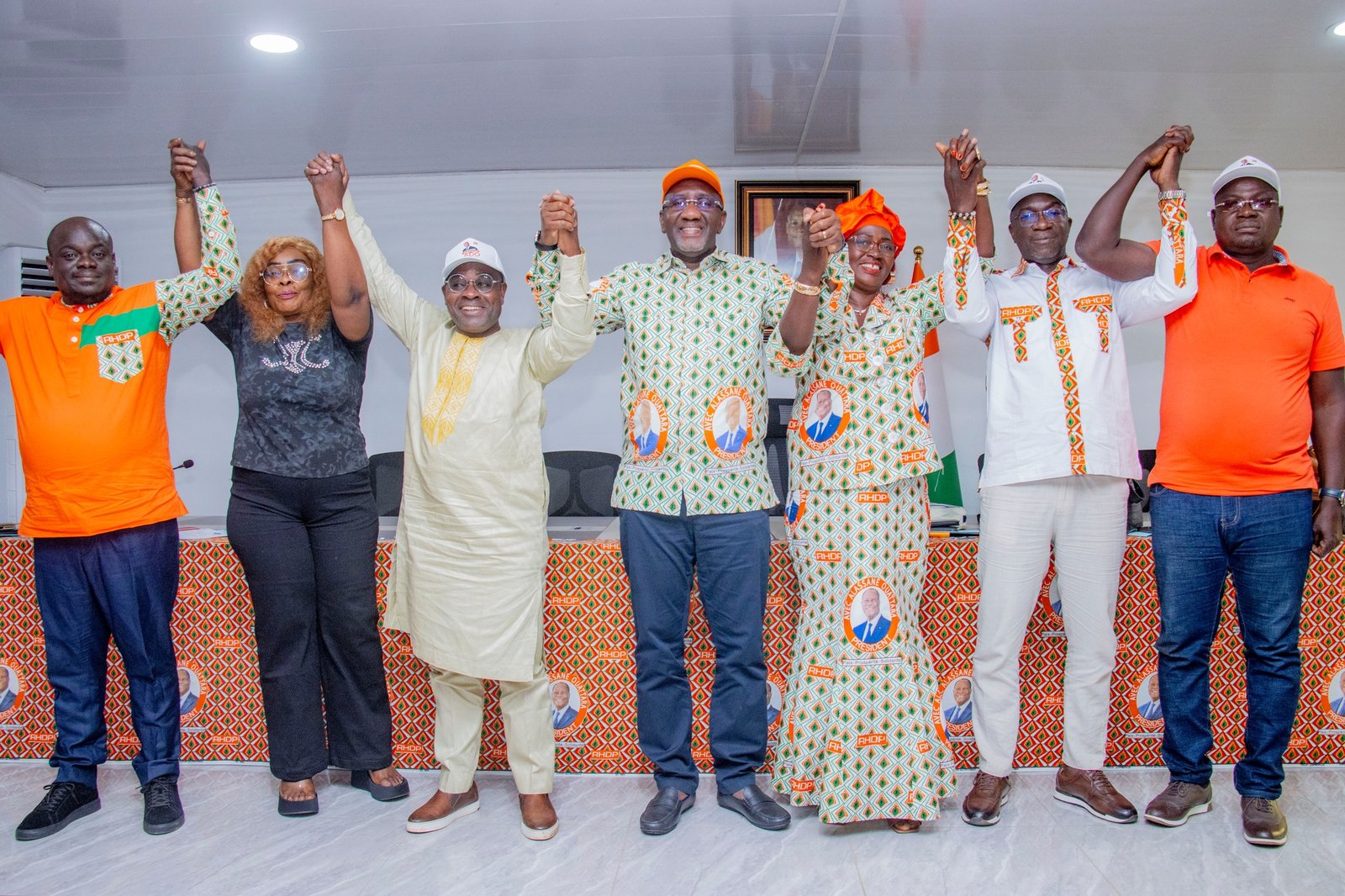 Présentation officielle des candidats du RHDP retenus pour les élections législatives
