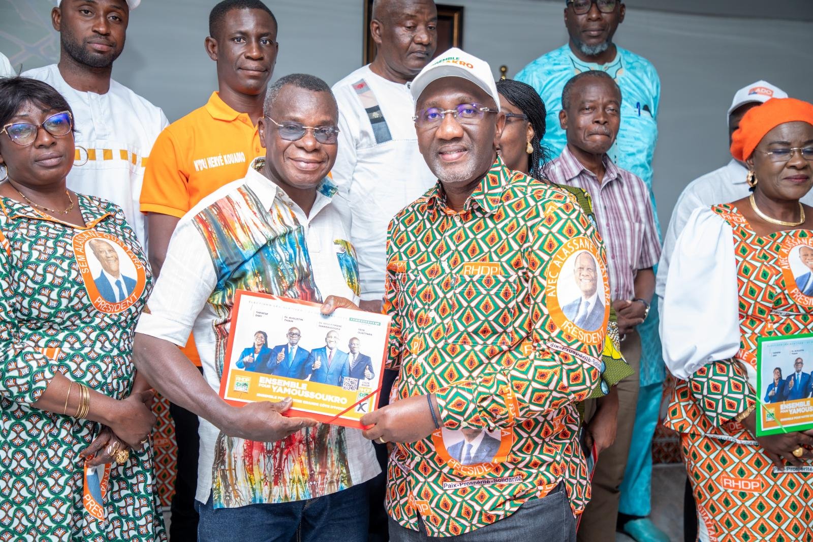 Yamoussoukro/Elections législatives : des feuilles de route remises aux membres de la Direction de campagne du RHDP