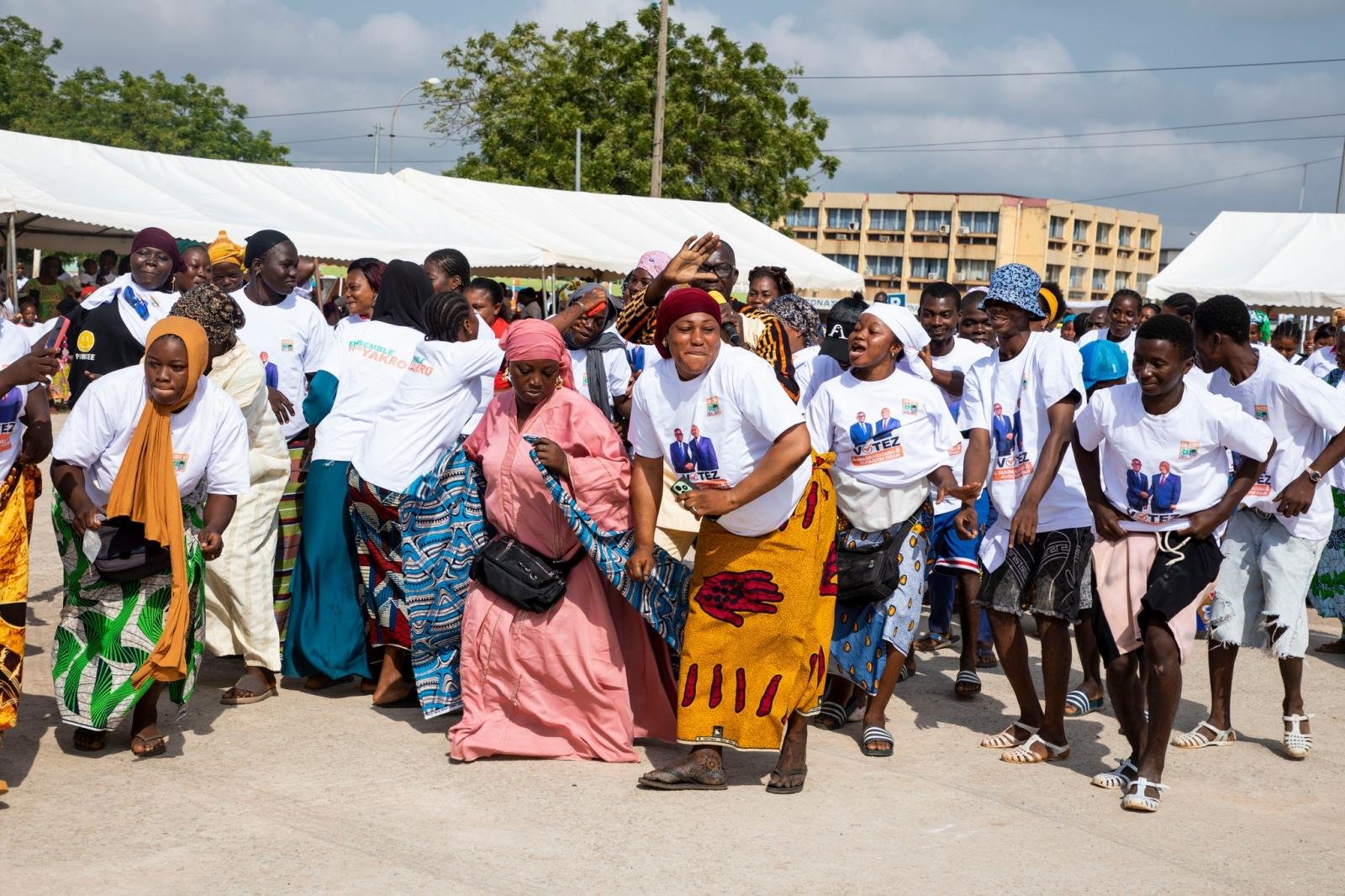 👉 Les femmes du Vivrier et le monde agricole avec le RHDP-Yakro !