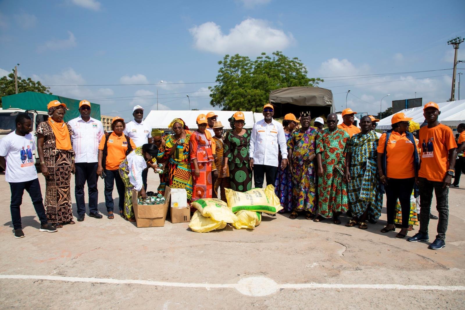 👉 Les femmes du Vivrier et le monde agricole avec le RHDP-Yakro !
