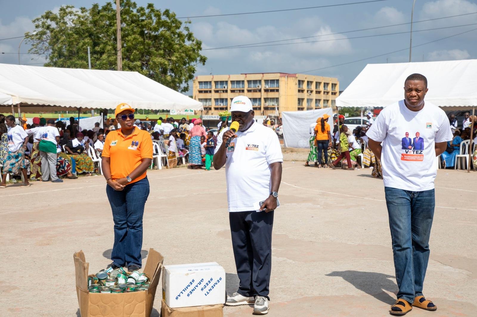 👉 Les femmes du Vivrier et le monde agricole avec le RHDP-Yakro !