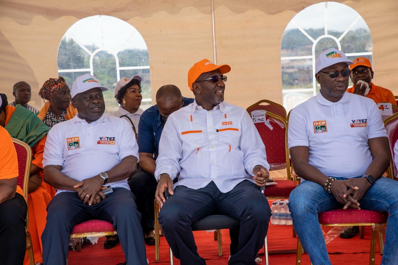 👉 Les femmes du Vivrier et le monde agricole avec le RHDP-Yakro !