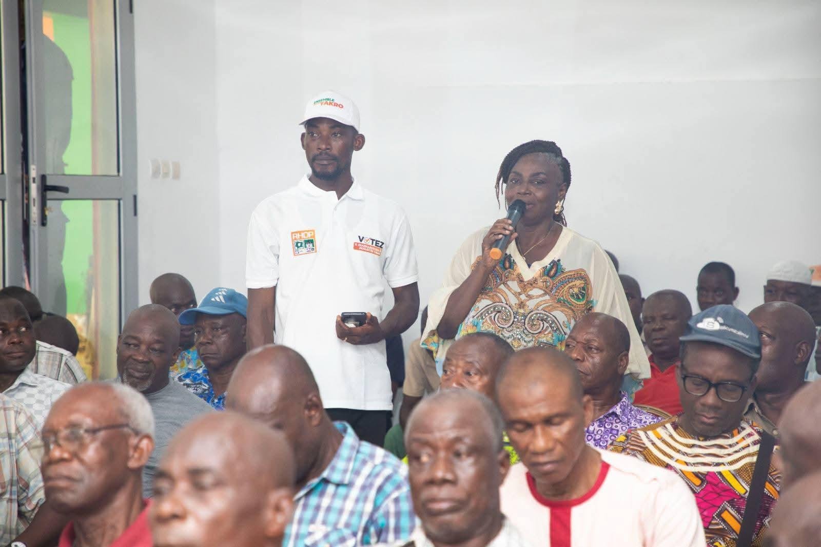 👉Rencontre avec les retraités des FDS au siège du RHDP-Yakro