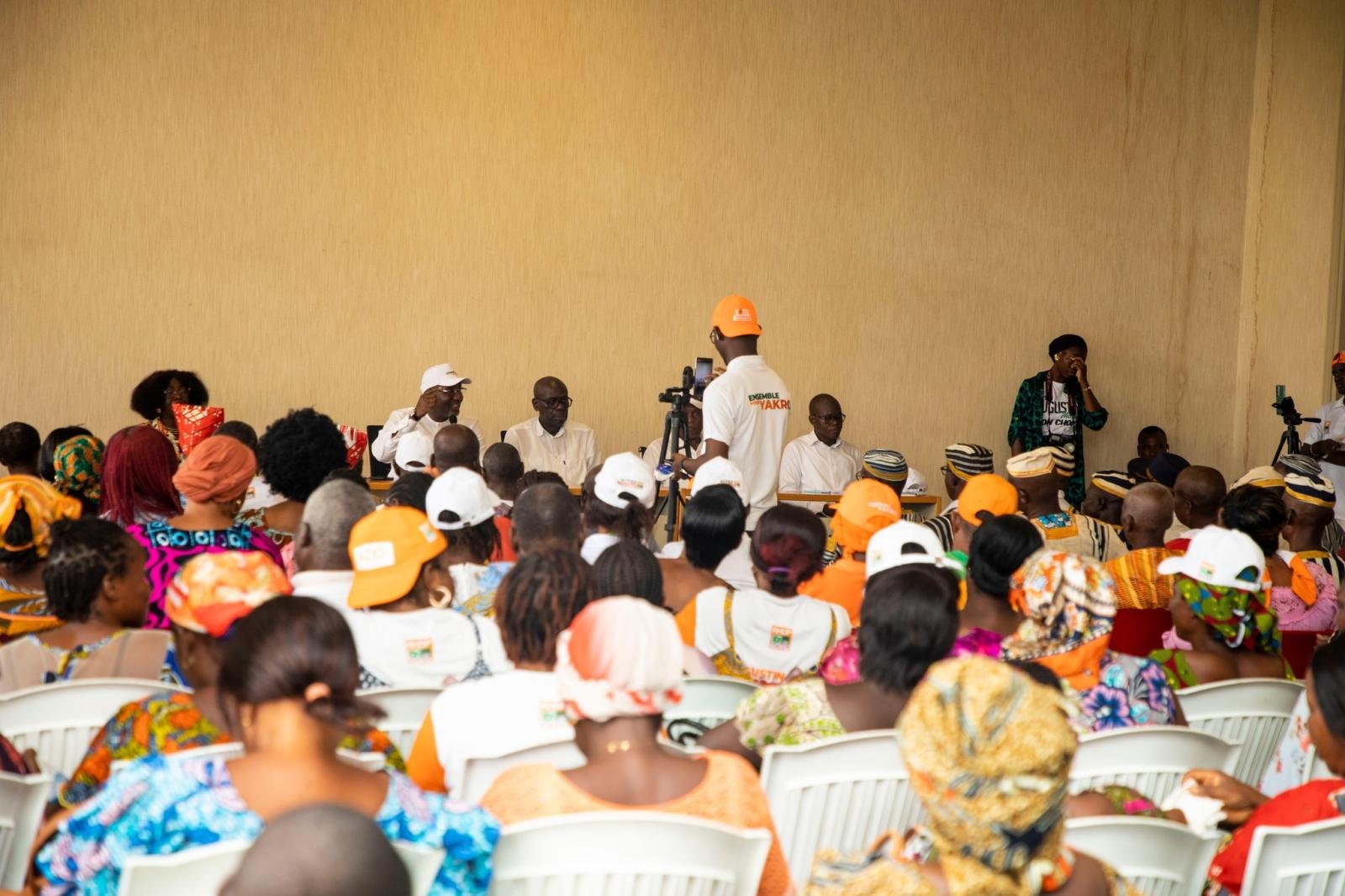rencontre avec les communautés Dan , We , Gouro et Whan ( Guéré, Wobé, Gouro, Yacouba,…)