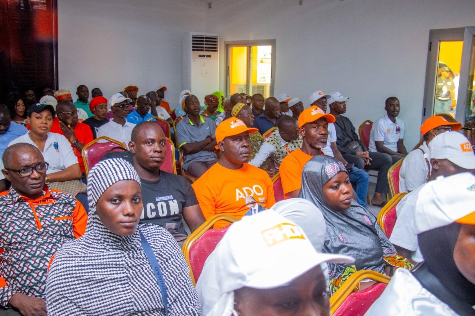 Remise des attributs de Député à mon suppléant, Ouattara Yaya