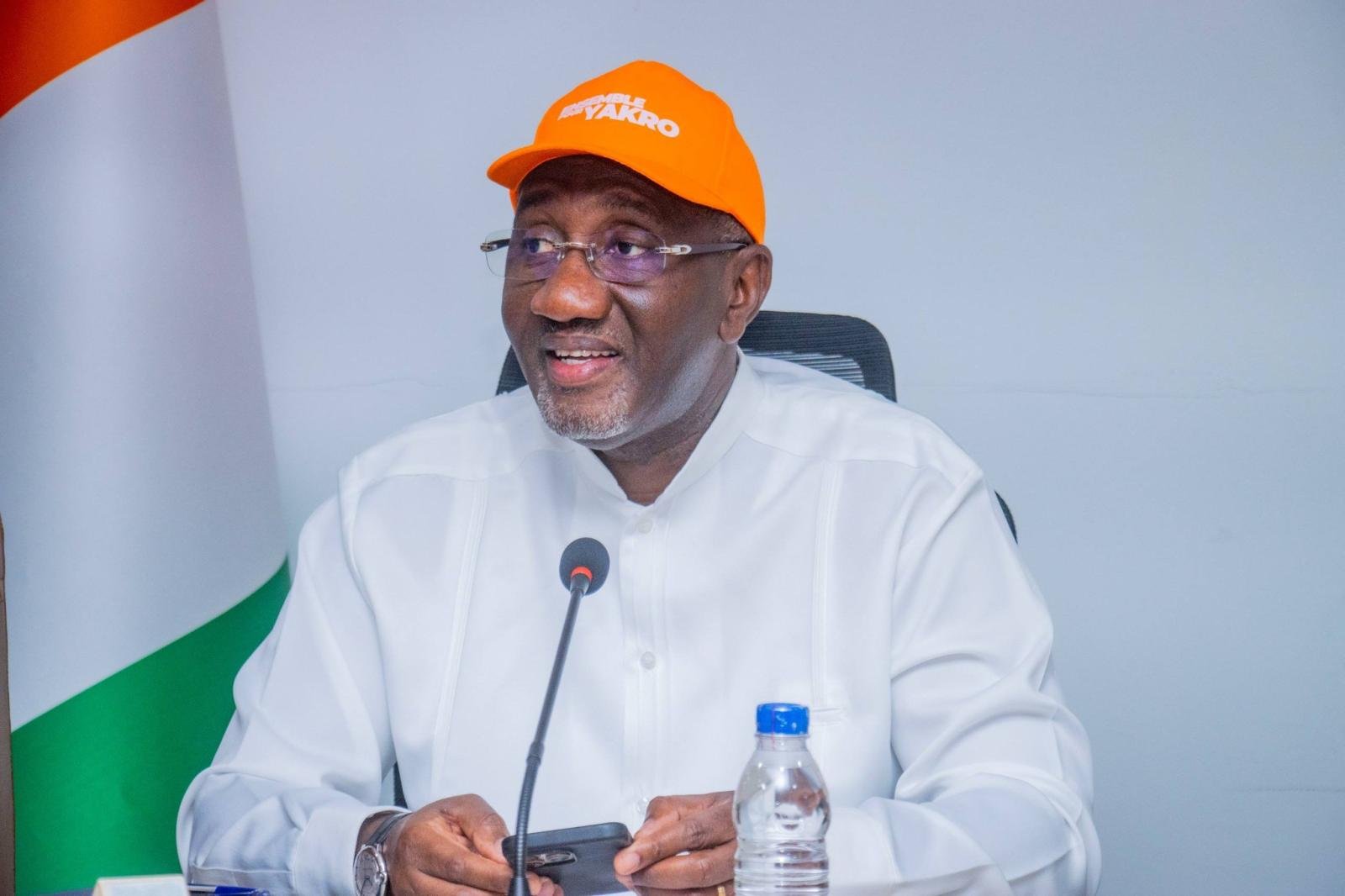 Remise des attributs de Député à mon suppléant, Ouattara Yaya