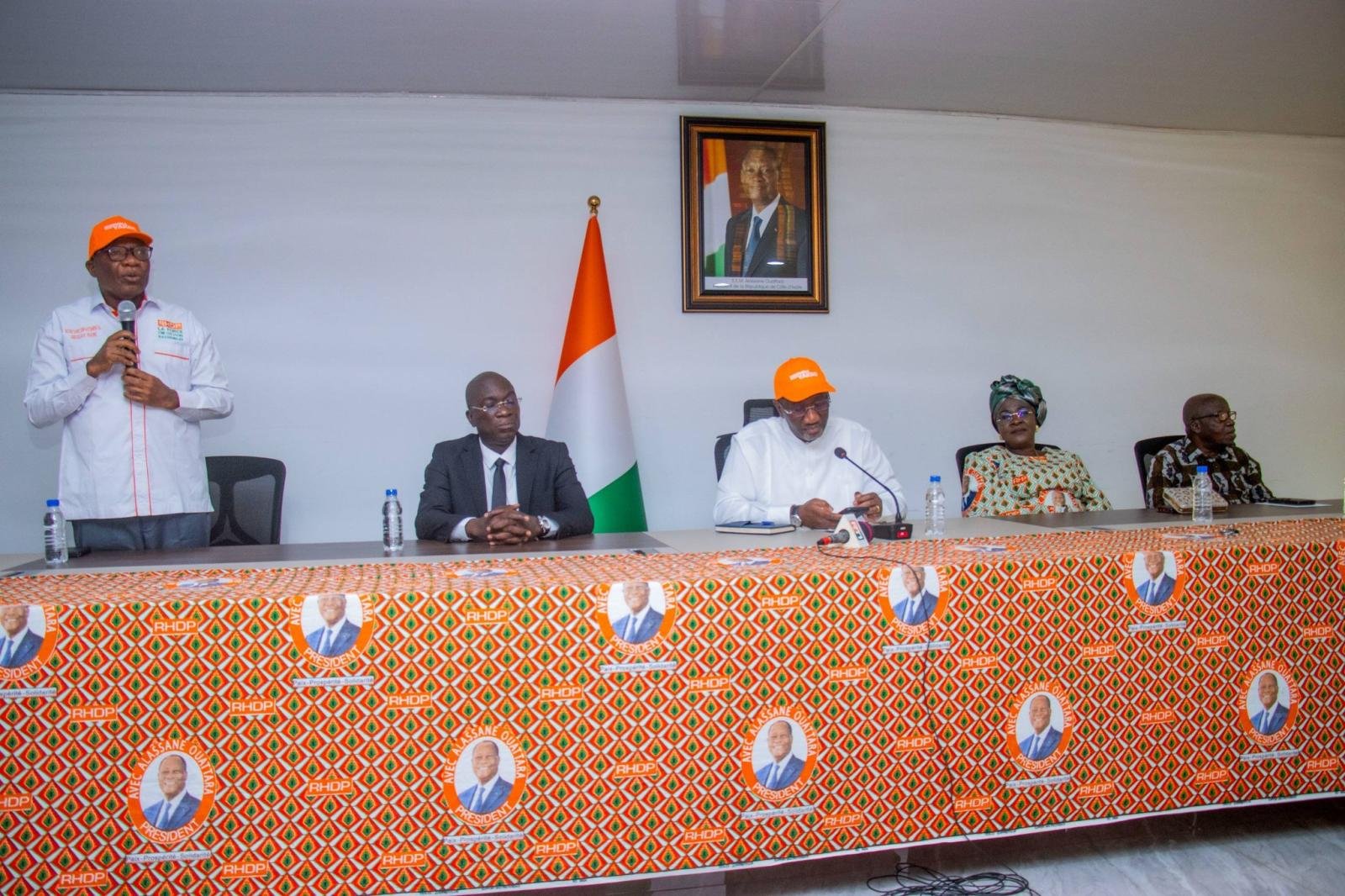 Remise des attributs de Député à mon suppléant, Ouattara Yaya