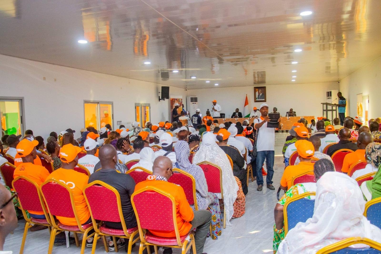 Remise des attributs de Député à mon suppléant, Ouattara Yaya