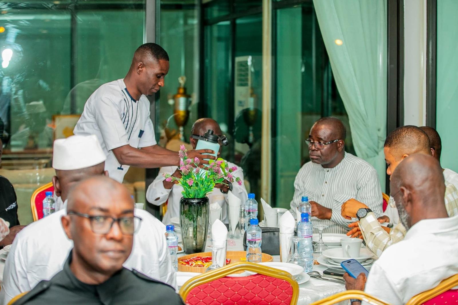 Yamoussoukro/Ramadan et carême : le Ministre Souleymane Diarrassouba rassemble musulmans et chrétiens autour d’une rupture collective